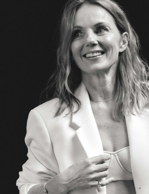 photo 3 in Geri Halliwell gallery [id1338332] 2023-12-09 00:00:00