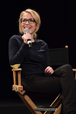 Gillian Anderson pic #925896