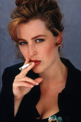 Gillian Anderson pic #255557