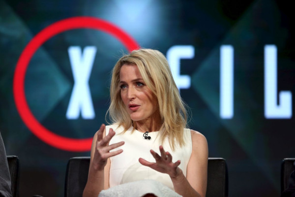Gillian Anderson pic #827475