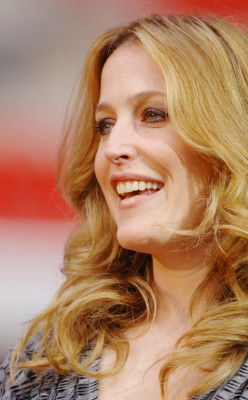 photo 13 in Gillian Anderson gallery [id82586] -0001-11-30 00:00:00