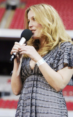 photo 14 in Gillian Anderson gallery [id82585] -0001-11-30 00:00:00