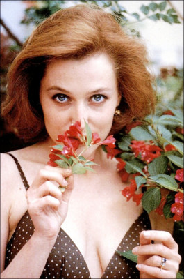 photo 11 in Gillian Anderson gallery [id83144] -0001-11-30 00:00:00