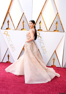 Gina Rodriguez pic #1017114