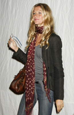 Gisele Bundchen pic #427227