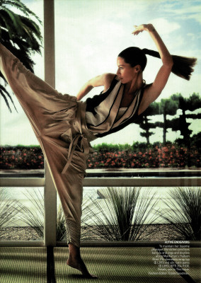 photo 9 in Gisele Bundchen gallery [id149010] 2009-04-21 00:00:00