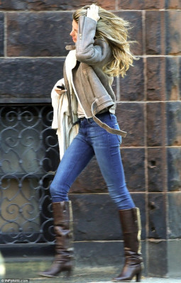 Gisele Bundchen pic #652393