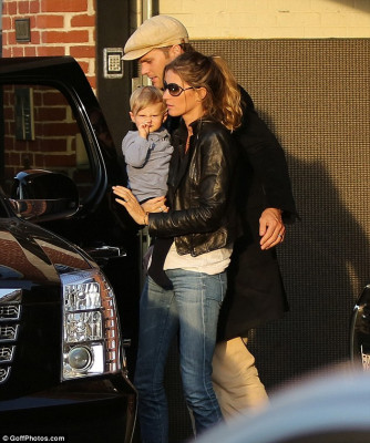 Gisele Bundchen pic #692105