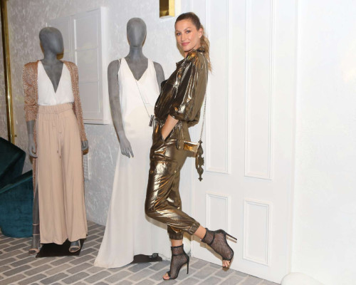 Gisele Bundchen pic #1079514