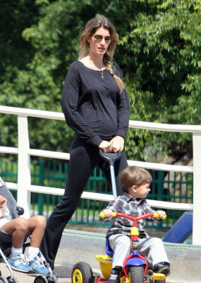 Gisele Bundchen pic #498350
