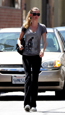 Gisele Bundchen pic #251703