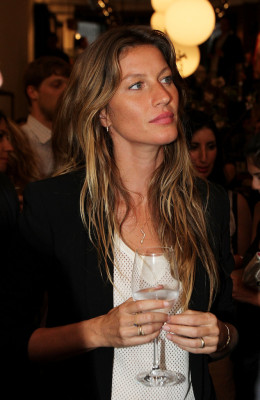 photo 18 in Gisele Bundchen gallery [id759654] 2015-02-18 00:00:00