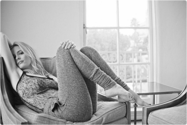 Gillian Jacobs pic #768028