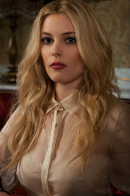 Gillian Jacobs pic #768001