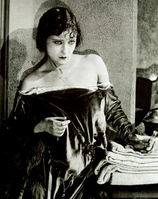 photo 11 in Gloria Swanson gallery [id369775] 2011-04-19 00:00:00