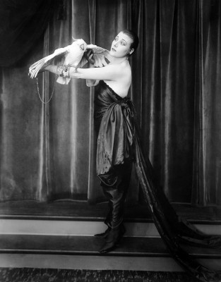 Gloria Swanson pic #370276