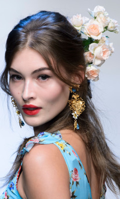 Grace Elizabeth pic #971305