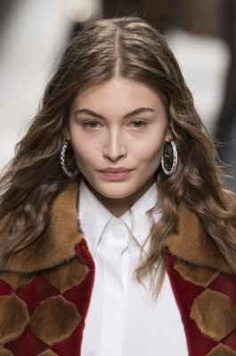 photo 15 in Grace Elizabeth gallery [id971316] 2017-10-15 00:00:00