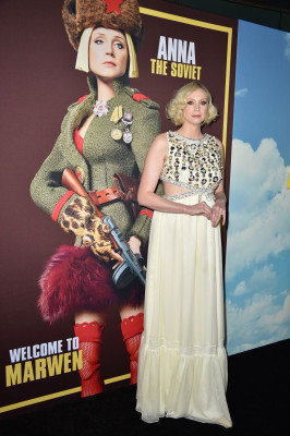 Gwendoline Christie pic #1090278