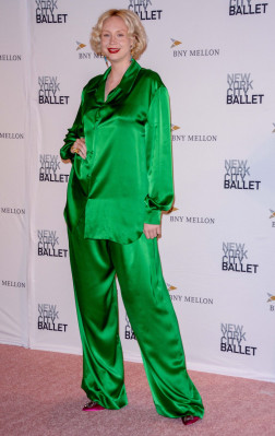 Gwendoline Christie pic #1070805