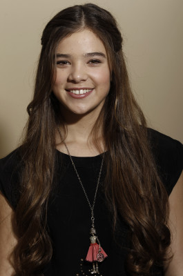 Hailee Steinfeld pic #343753