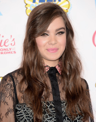 Hailee Steinfeld pic #723239