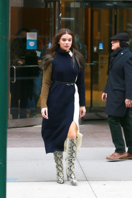photo 5 in Hailee Steinfeld gallery [id1283060] 2021-11-28 00:00:00