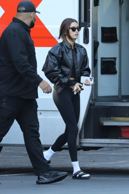 Hailey Baldwin pic #1279741