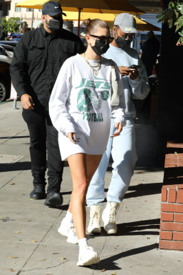 photo 19 in Hailey Baldwin gallery [id1279763] 2021-11-14 00:00:00