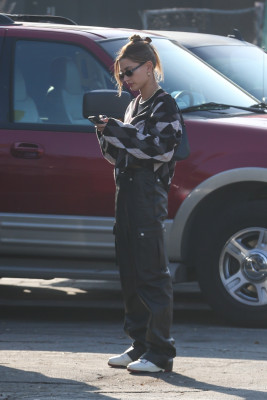 photo 15 in Hailey Baldwin gallery [id1279767] 2021-11-14 00:00:00