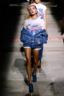 Hailey Baldwin pic #965507