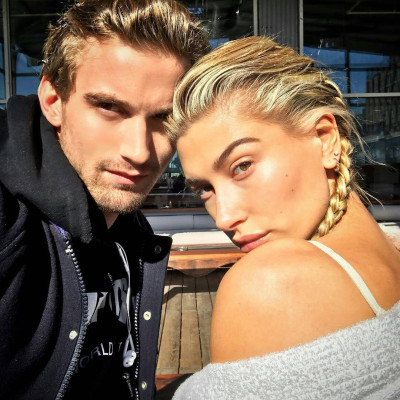 Hailey Baldwin pic #890224