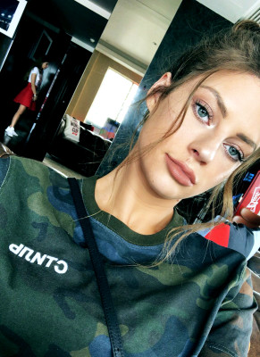 Hannah Stocking pic #1097976
