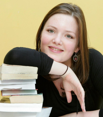 Holliday Grainger pic #624429