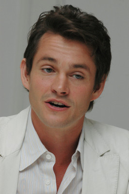 Hugh Dancy pic #156682