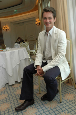 Hugh Dancy pic #156683