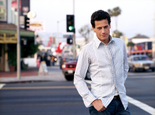 photo 7 in Ioan Gruffudd gallery [id296202] 2010-10-18 00:00:00