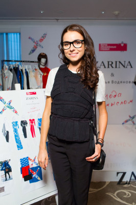 Irena Ponaroshku pic #821433
