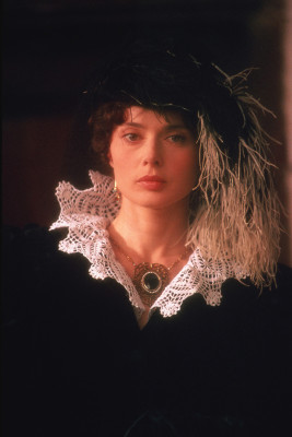 Isabella Rosselini pic #1309981