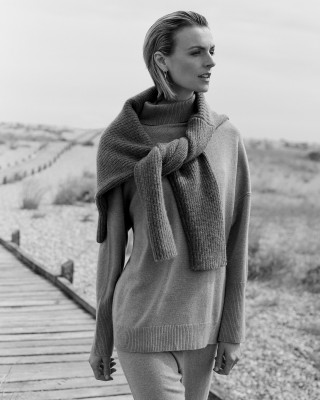 photo 22 in Jacquetta Wheeler gallery [id1349663] 2024-05-14 00:00:00