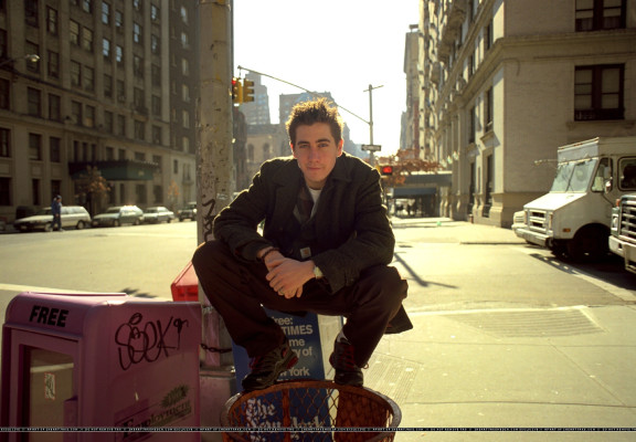 Jake Gyllenhaal pic #244038