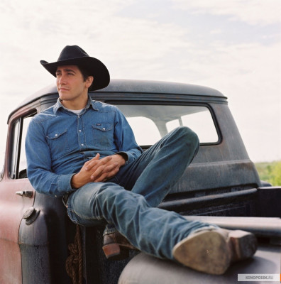 Jake Gyllenhaal pic #258844