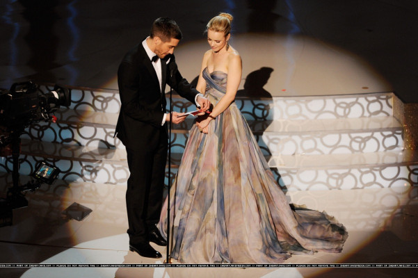 photo 6 in Gyllenhaal gallery [id256787] 2010-05-19 00:00:00