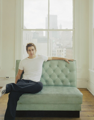 Jake Gyllenhaal pic #260424