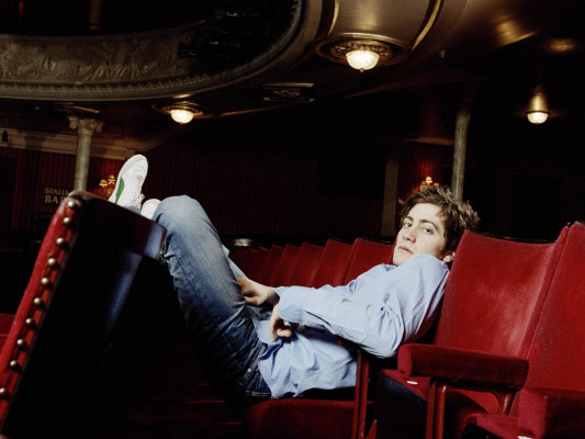 Jake Gyllenhaal pic #258889