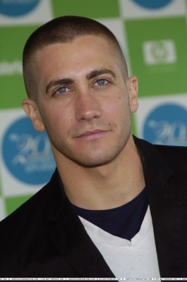 Jake Gyllenhaal pic #181348
