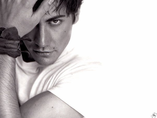 Jake Gyllenhaal pic #261947