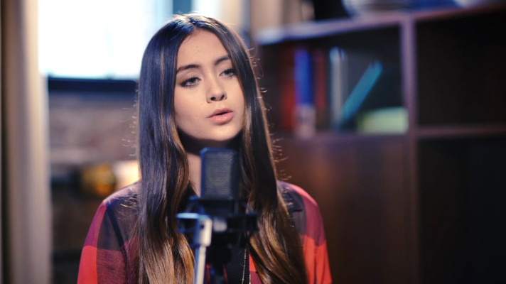 photo 4 in Jasmine Thompson gallery [id833049] 2016-02-11 00:00:00