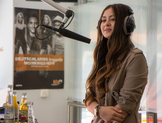 Jasmine Thompson pic #836243