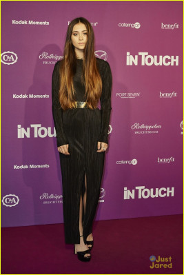 Jasmine Thompson pic #844443